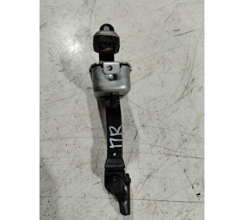 Ограничитель двери передний правый