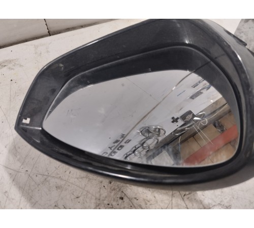 Зеркало заднего вида правое