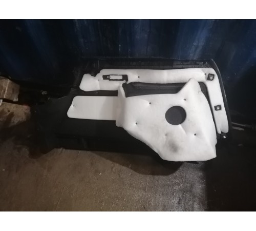 Обшивка багажника