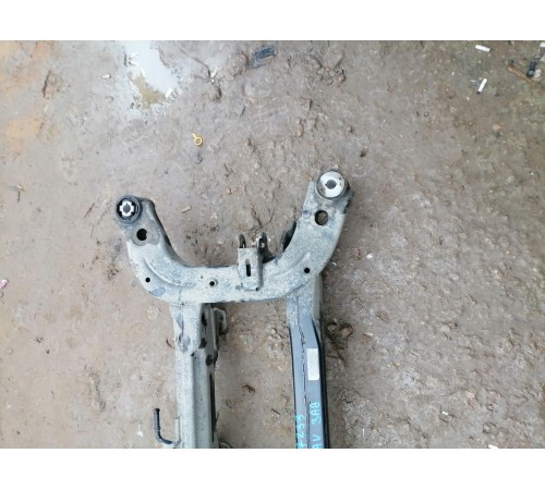 Балка подвески задняя, подрамник