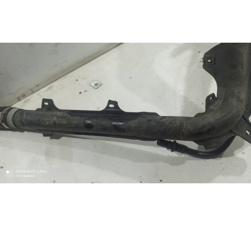 Горловина топливного бака