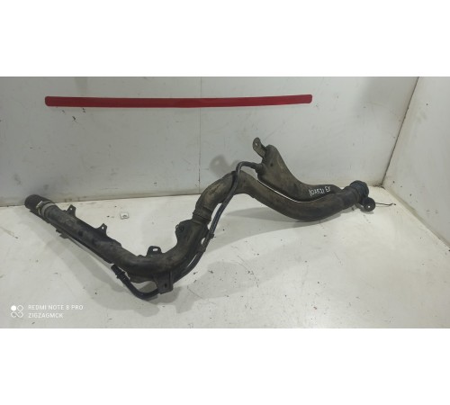 Горловина топливного бака