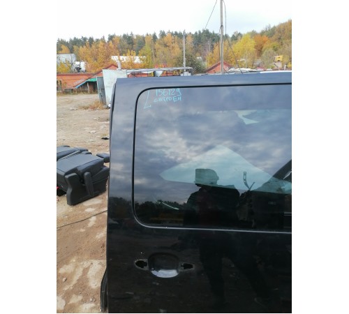 Дверь задняя левая