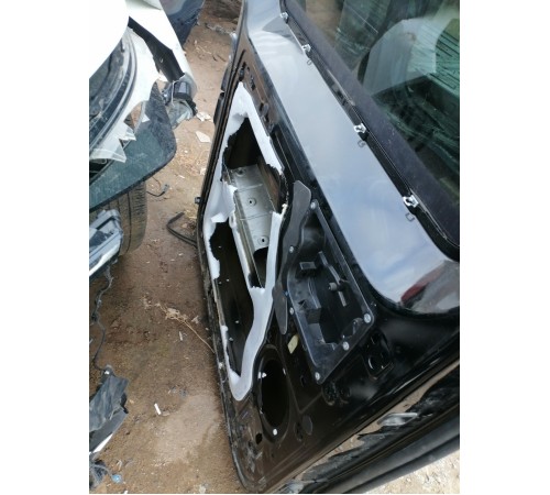 Дверь задняя левая