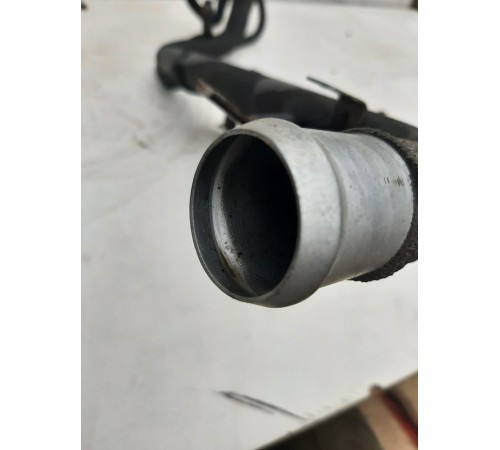 Горловина топливного бака