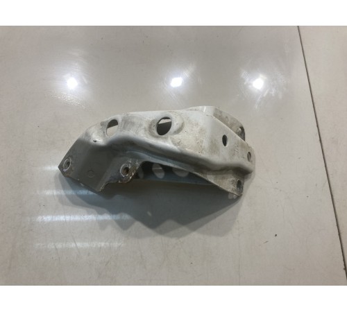 Кронштейн(крепление) бамппера