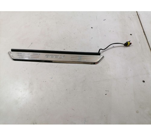 Накладка порога передняя левая с подсветкой