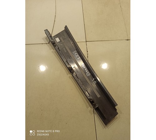 Накладка стойки двери (задняя правая)