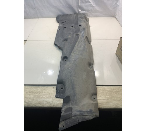 Защита днища (правая)