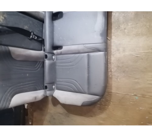 Сиденье заднее