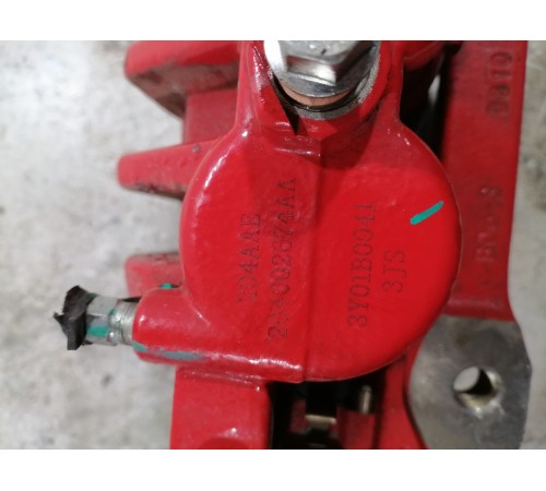 Суппорт передний левый