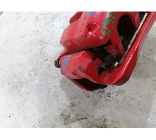 Суппорт передний левый