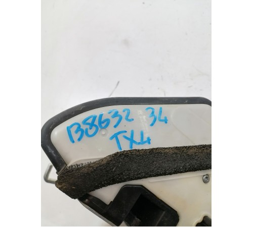 Замок двери задний левый