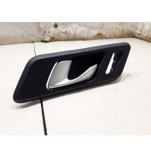 Ручка двери (передняя левая внутренняя)