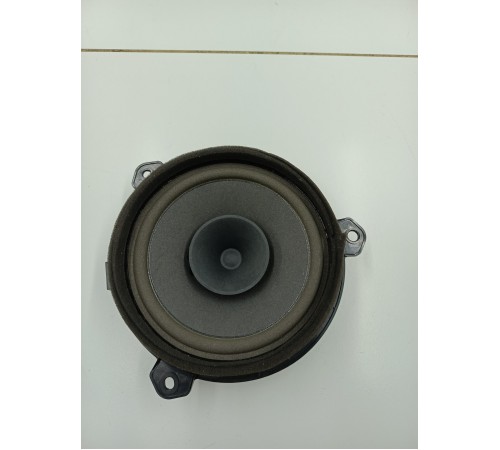 Динамик двери задний правый