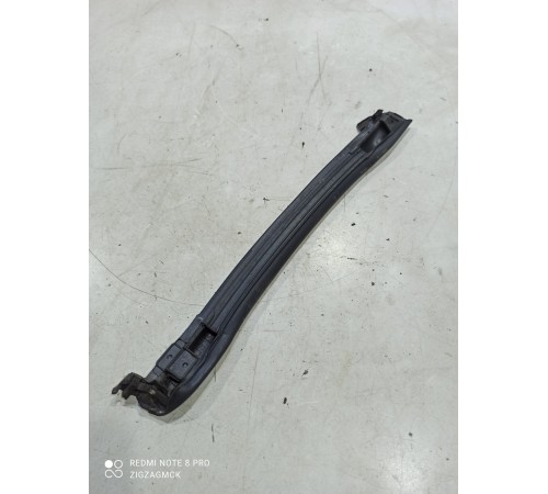 Уплотнитель форточки (задний левый)