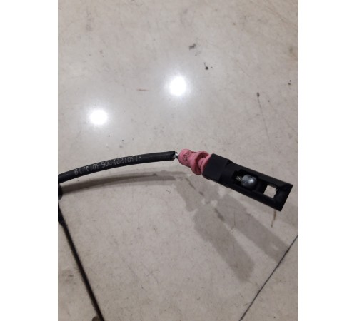 Доводчик двери (передний правый)