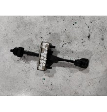 Ограничитель двери передний левый