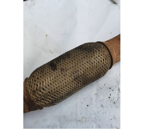 Приемная труба глушителя