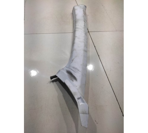 Накладка стойки (передняя, левая)