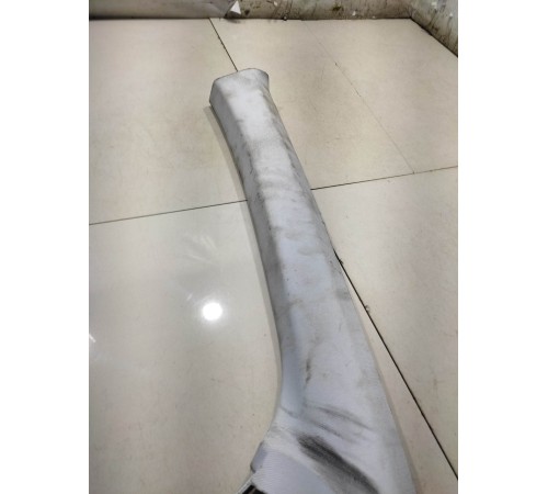 Накладка стойки (передняя, левая)