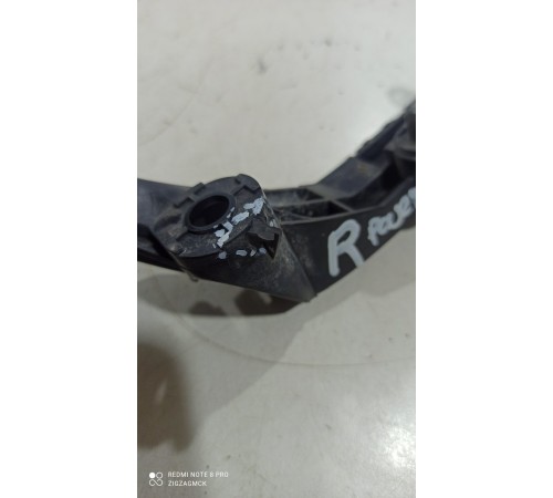 Кронштейн(крепление) переднего бампера правый