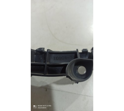 Кронштейн(крепление) переднего бампера правый