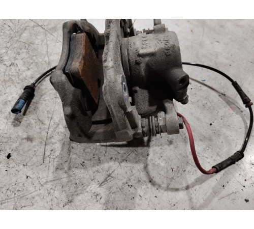 Суппорт передний левый