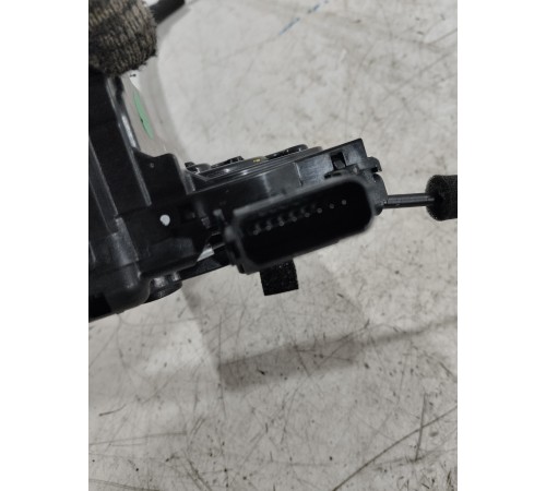 Замок двери передний правый