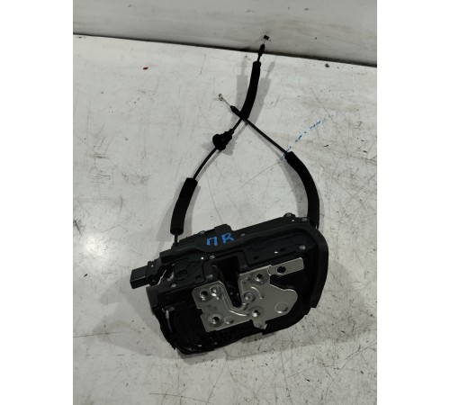 Замок двери передний правый