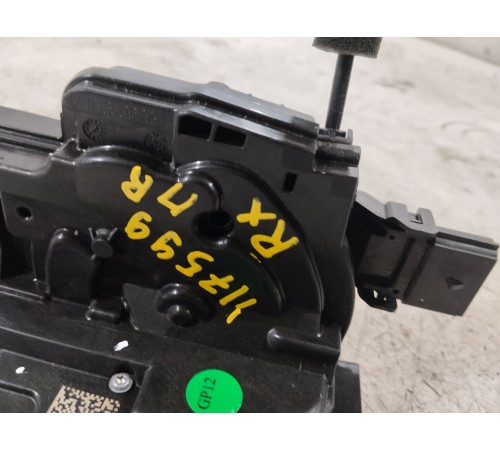 Замок двери передний правый