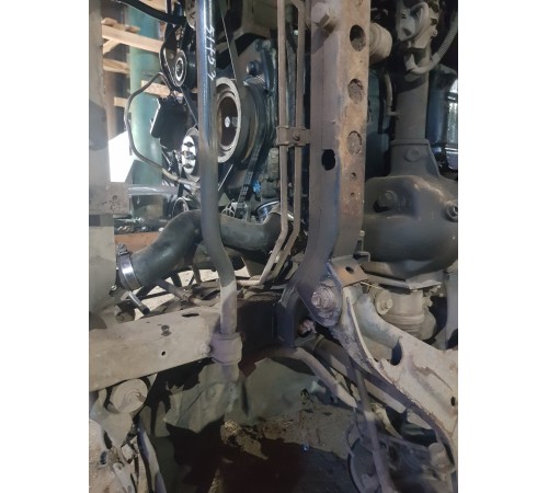 Стабилизатор передний