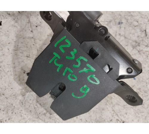 Замок крышки багажника