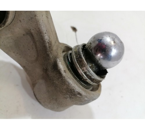 Рычаг подвески передний правый