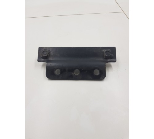 Кронштейн крепление рамы передний левый