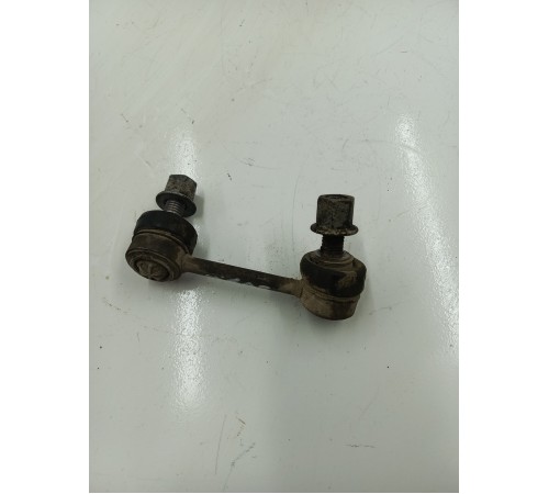 Стойка стабилизатора задняя