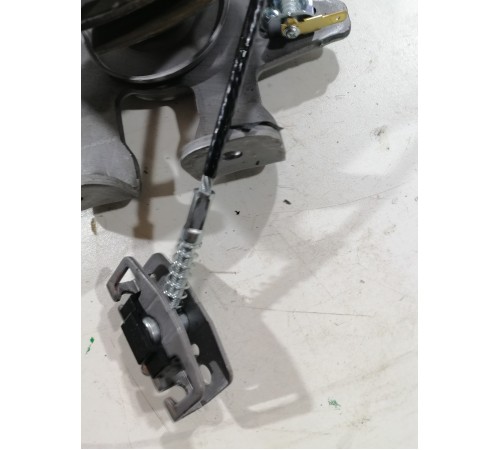 Рычаг стояночного тормоза (ручник)