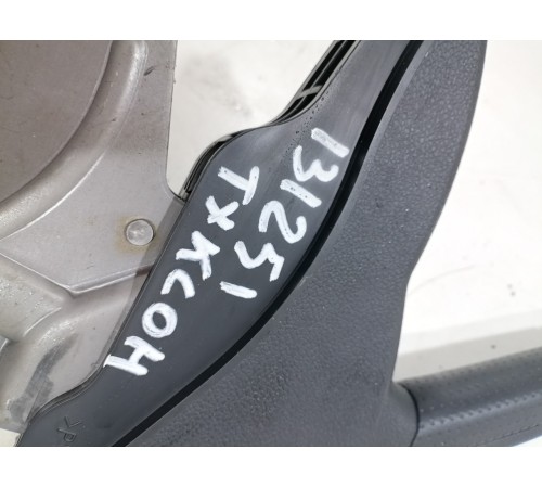 Рычаг стояночного тормоза (ручник)