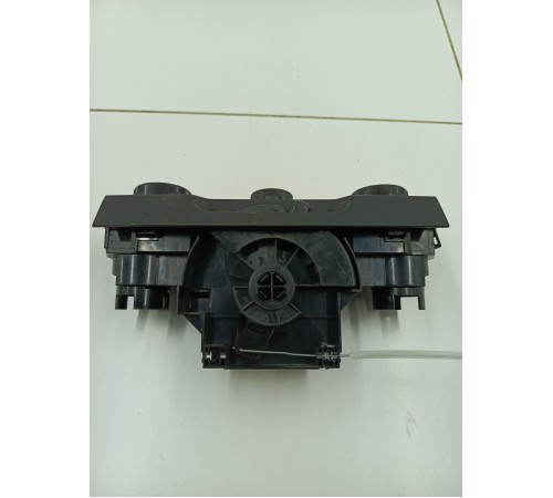 Блок управления климатом передний