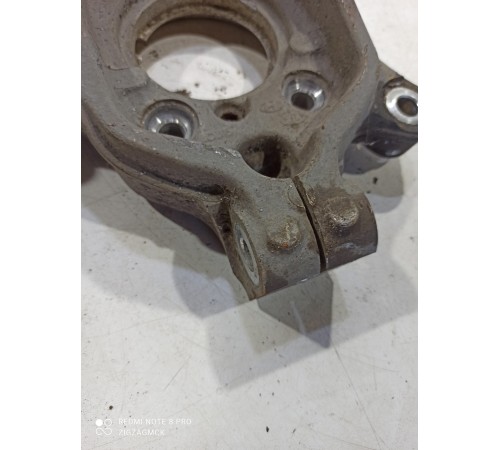 Кулак поворотный(передний левый)