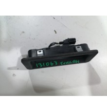 Кнопка открывания багажника