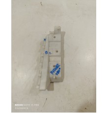 Кронштейн фары левый