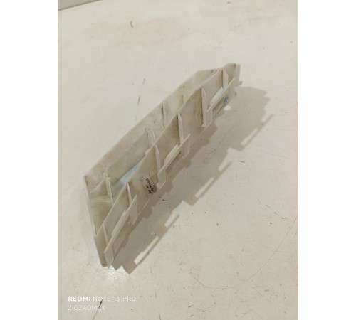 Кронштейн фары левый