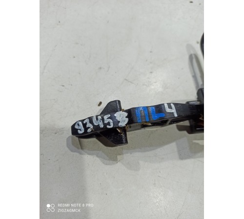 Ограничитель двери(передний левый)