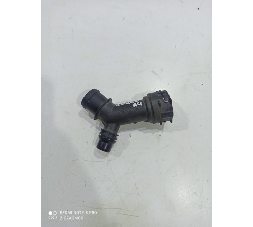 Фланец (тройник) системы охлаждения