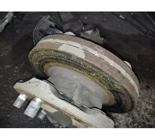 Тормозной диск(передний правый)