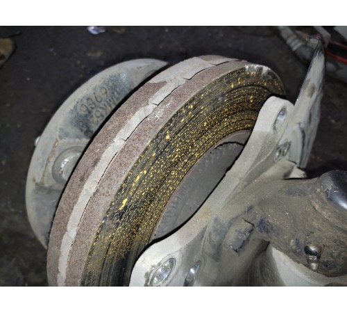 Тормозной диск(передний правый)