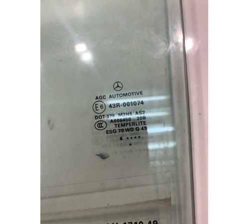 Стекло двери (заднее, левое)