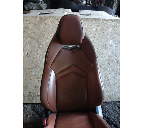 Сиденье переднее левое