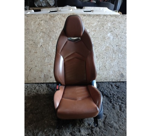 Сиденье переднее левое